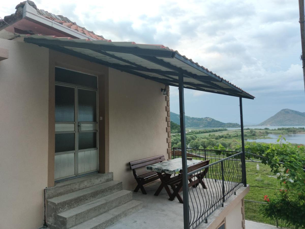 וירפזאר Apartments Lake View מראה חיצוני תמונה
