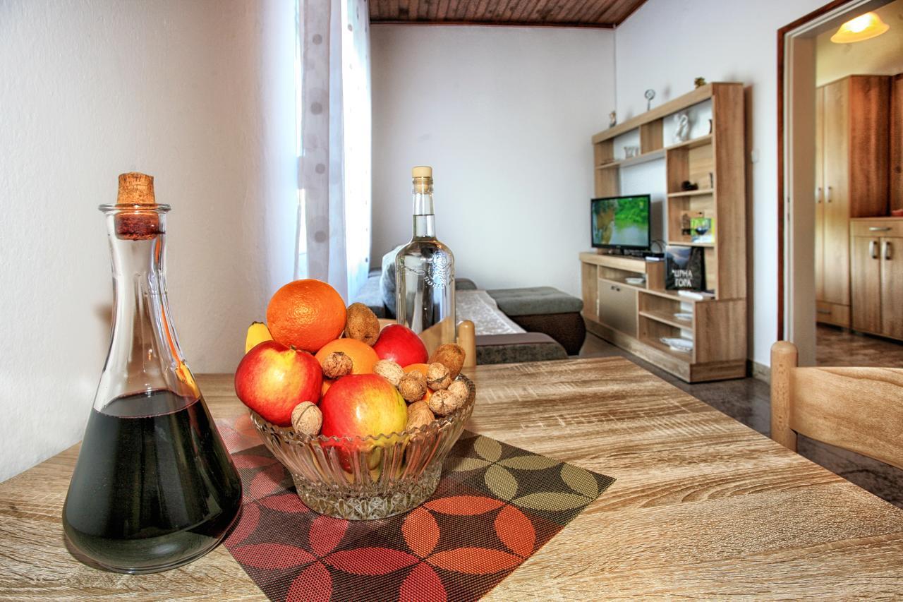 וירפזאר Apartments Lake View מראה חיצוני תמונה