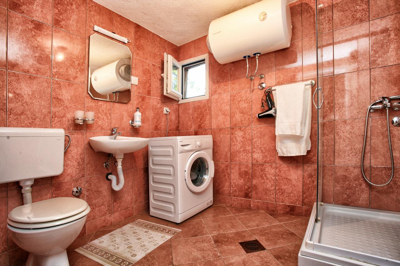 וירפזאר Apartments Lake View מראה חיצוני תמונה
